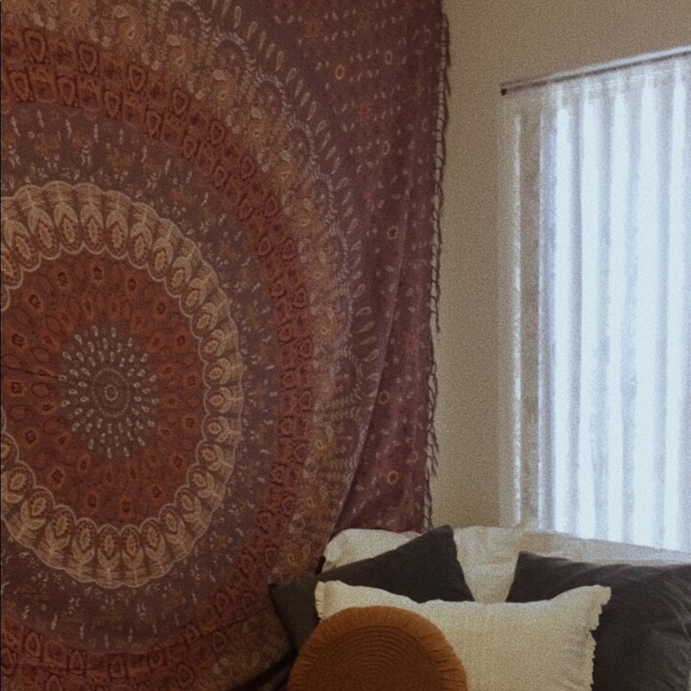 Tapestry (Urban Outfitters)
